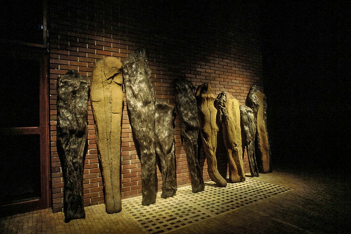 02 Mystery of time , Polish Sculpture Center in Orońsko, 2003_mini